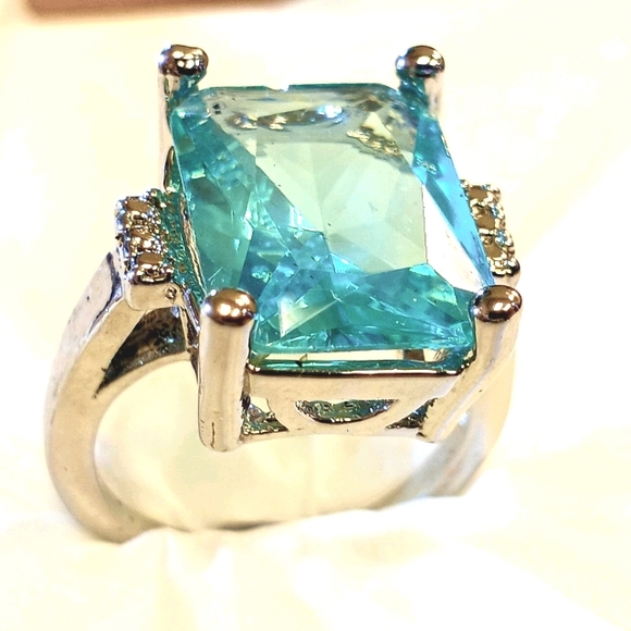 Large emerald, aquamarine. - Picture 8 of 9